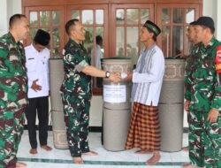 Kepedulian Tanpa Batas: Tim Wasev TMMD 129 Bojonegoro Salurkan Bantuan Karpet Tempat Ibadah