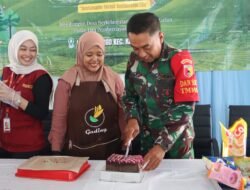 Satgas TMMD 129 Bojonegoro dan Mahasiswa KKN-TK Unigoro Dongkrak Ekonomi Desa Kesongo
