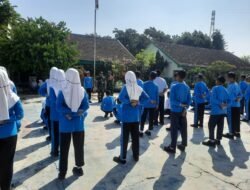 Tananamkan Kedisplinan Sejak Dini, Koramil Leces Berikan Pelatihan Baris Berbaris Kepada Pelajar