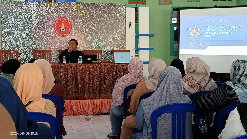 Komite SMPN 4 Pasuruan Gelar Rapat Koordinator Wali Murid Per Jenjang Kelas 7, 8, dan 9