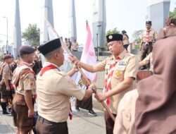 Wali Kota Bekasi Kukuhkan 1.300 Pramuka Garuda