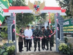 Pemotongan Pita Tandai Peresmian Rabat Beton Menuju Dusun Lembenah