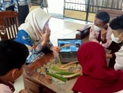 Guru SMPN 4 Pasuruan Raih Silver Ambassador Intel SFI, Integrasikan AI dalam Pembelajaran PKWU