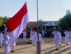 Semangat Kemerdekaan Membara, SMPN 4 Pasuruan Gelar Upacara HUT ke-81 Kemerdekaan RI 
