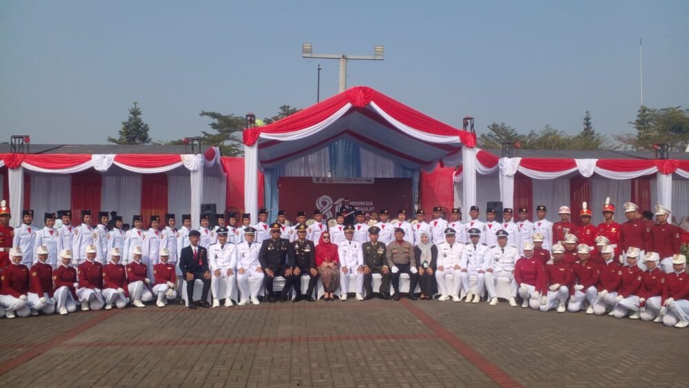 Upacara HUT Ke-81 RI Tingkat Kecamatan Cisauk Berlangsung Khidmat