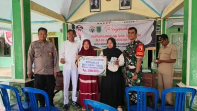 Pastikan Bantuan Tepat Sasaran, Babinsa Wonosari Dampingi Penyaluran BLT-DD