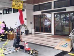 Jalan Mundur ke Kejari Blora, Mat Tohek Serahkan Bukti Dugaan Saweran Proyek Sekolah Rakyat