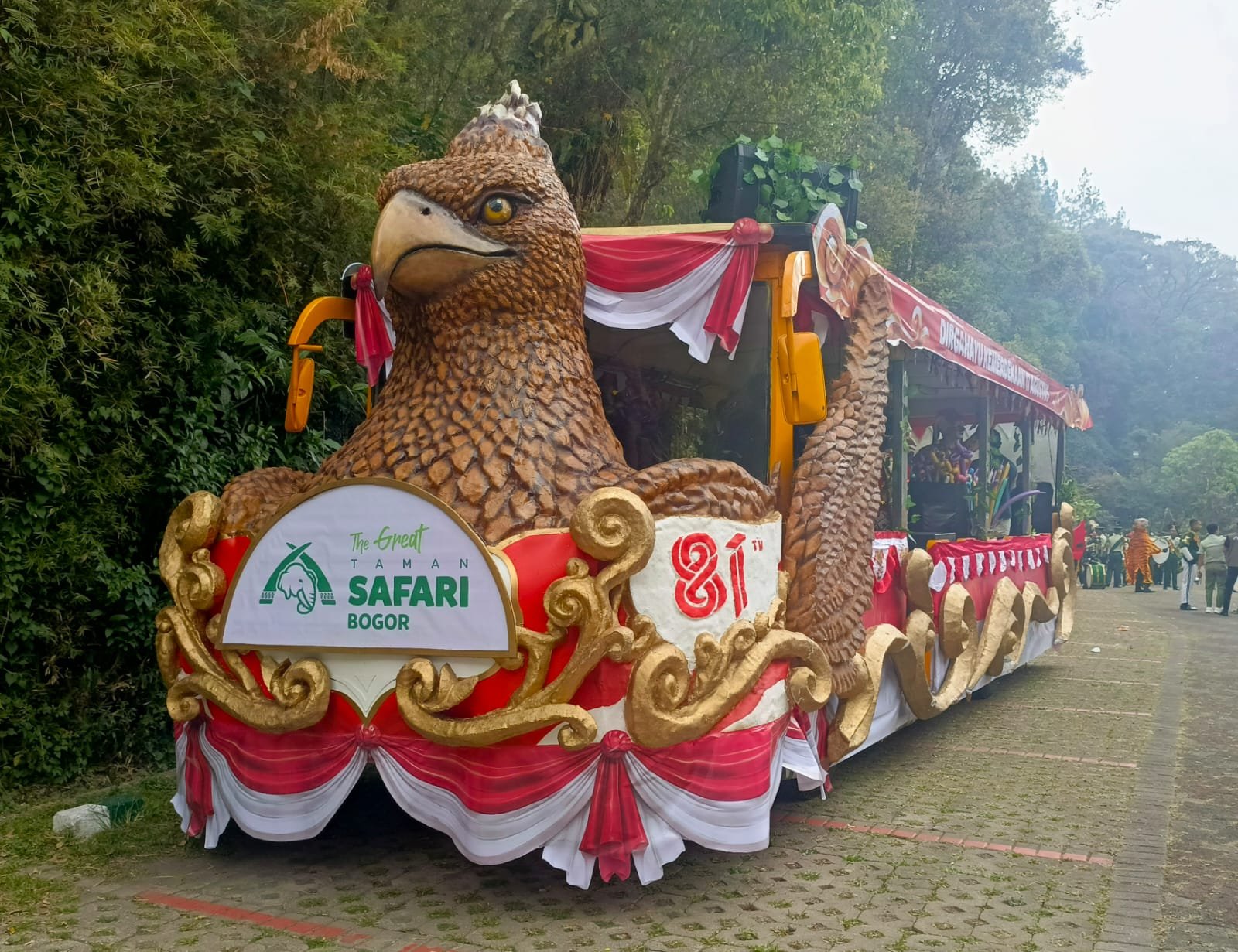 Parade hias