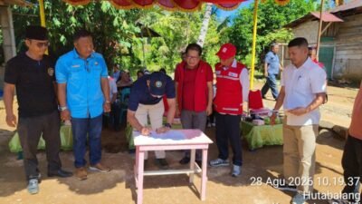 Kolaborasi ILUNI UI dan PT Telkom, PMI Jakarta Utara Resmikan Lima Sumur Bor di Tapanuli Tengah