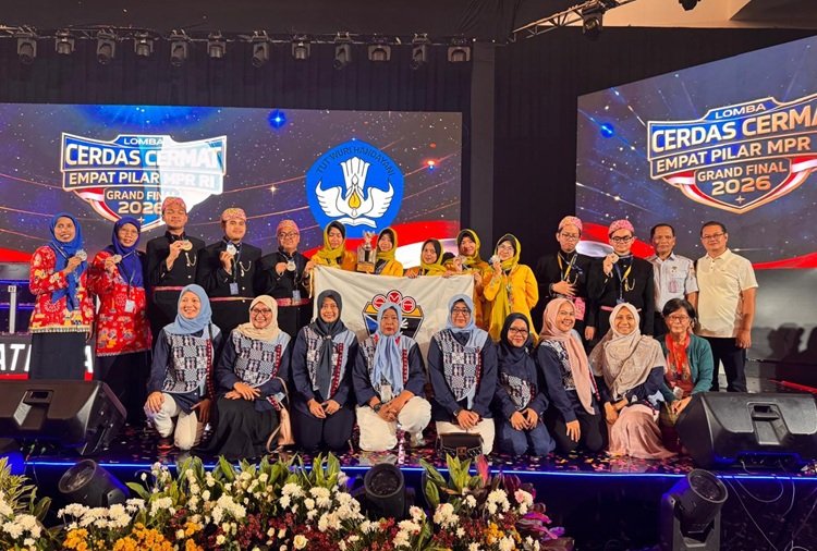 SMA Negeri 8 Jakarta Torehkan Sejarah di LCC Empat Pilar MPR RI 2026