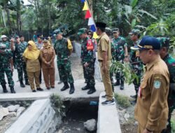 Brigjen TNI Mukhlis Monitoring Infrastruktur Rabat Beton dan Gorong-gorong di Lumajang