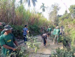 Minggu Bersih TMMD 129, Satgas dan Warga Bersihkan Lingkungan
