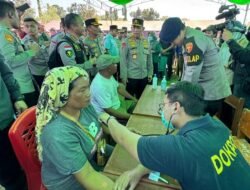 Kapolri Tinjau Pengungsian di Manggarai, Pastikan Bantuan 247 Ton Logistik Tersalur Optimal