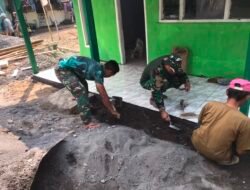 RTLH Ibu Tuha Masuk Tahap Finishing, Sertu Yuli Ujiono Kebut Pemasangan Keramik