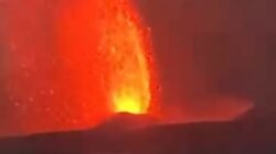 Erupsi Gunung Anak Krakatau, Abu Vulkanik Capai Pandeglang hingga Kota Metro Lampung