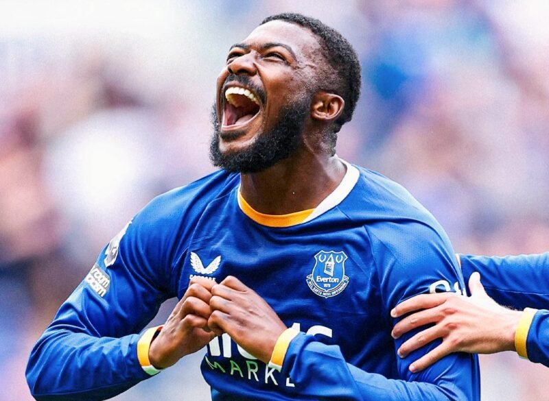 Maitland-Niles Jadi Pahlawan Everton