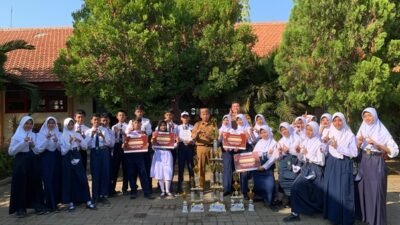 Murid SMPN 4 Pasuruan Torehkan Prestasi di Ajang Paskibra, Taekwondo, dan Sains