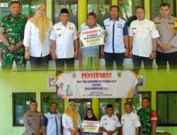 Pastikan Bantuan Tepat Sasaran, Babinsa Legok Dampingi Penyaluran BLT-DD