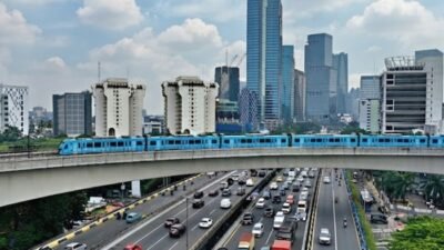 Cuaca Jakarta Hari Ini Cerah, BMKG: Suhu Capai 33 Derajat Celsius