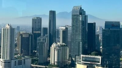 Cuaca Jakarta Hari Ini Cerah, Suhu Tertinggi Capai 33 Derajat Celsius