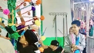Tradisi Berebut Telur dan Uang Warnai Maulid Nabi di Pejagalan Jakarta Utara