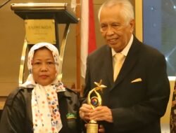 OC Kaligis Terima Lifetime Achievement in Law dari Sudut Pandang, Kenang 60 Tahun Pengabdian di Dunia Hukum