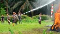PTPN IV PalmCo Berikan Jaminan Ketenagakerjaan bagi 550 Pekerja Rentan di Kalbar