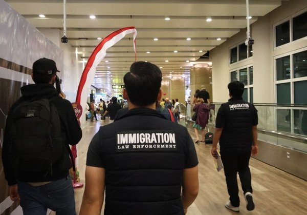 WNA Australia Pelaku Dugaan Tindakan Asusila di Kuta Utara Dideportasi Imigrasi Ngurah Rai