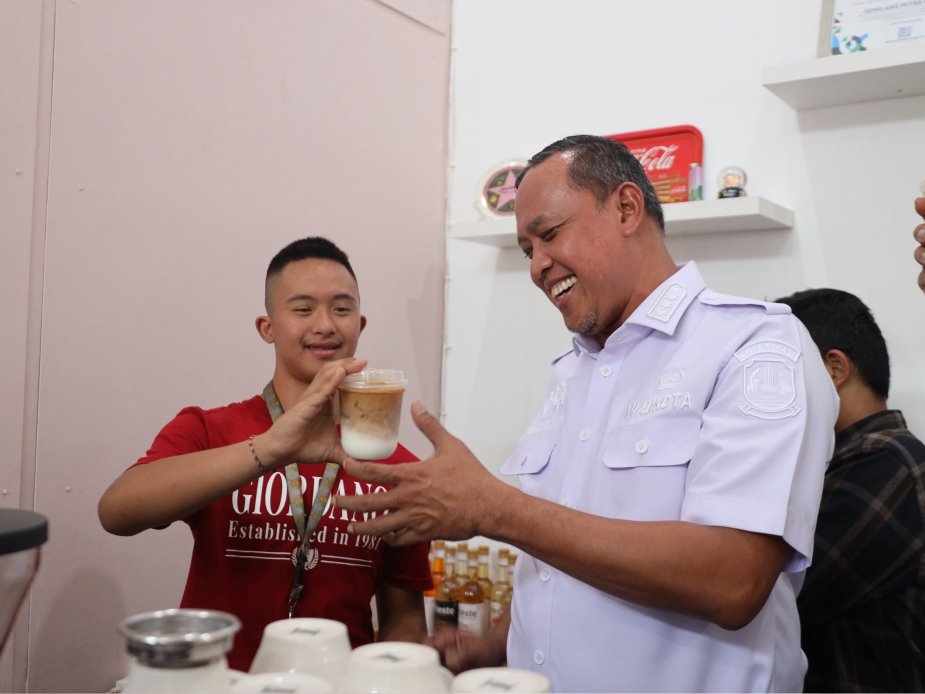 Tri Adhianto