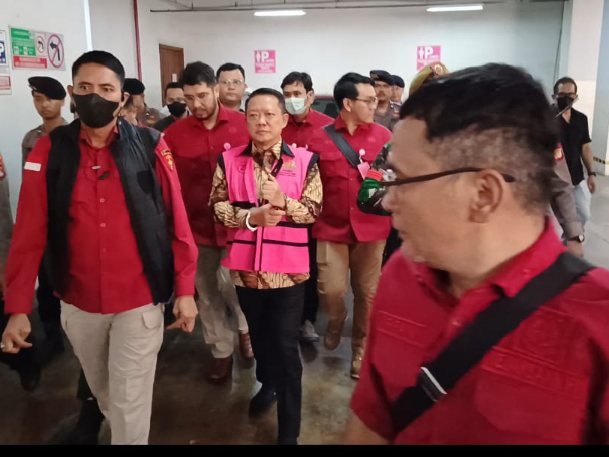 Sidang Febrie Adriansyah