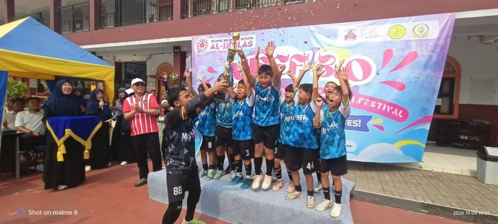 MI Tarbiyatul Falah Juara Futsal ISAVE 3.0 Al-Ikhlas