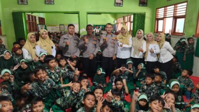 Polresta Sidoarjo Edukasi Anti Bullying Pelajar SDN Jimbaran Kulon