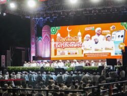 Bupati Subandi Bangga Sidoarjo Jadi Tempat Bersholawat, Ribuan Jamaah Padati MPP
