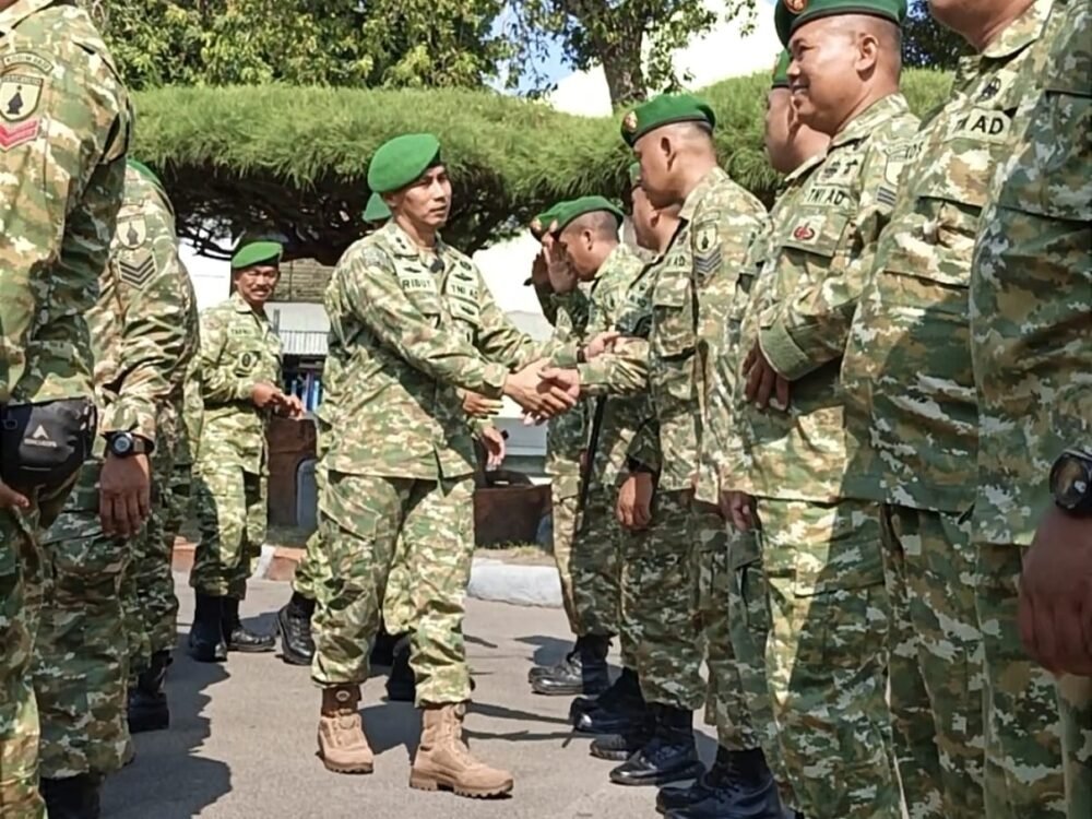 Dandim Pimpin Apel Pelepasan Pindah Satuan Anggota Kodim 0820/Probolinggo
