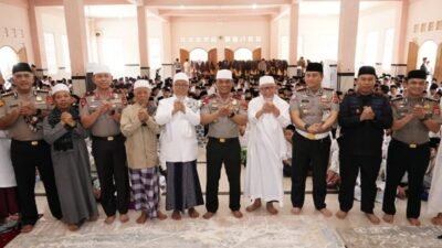 Kapolda NTB Gelar Jumat Keliling di Ponpes Nurul Hakim, Ajak Santri Jaga Kamtibmas