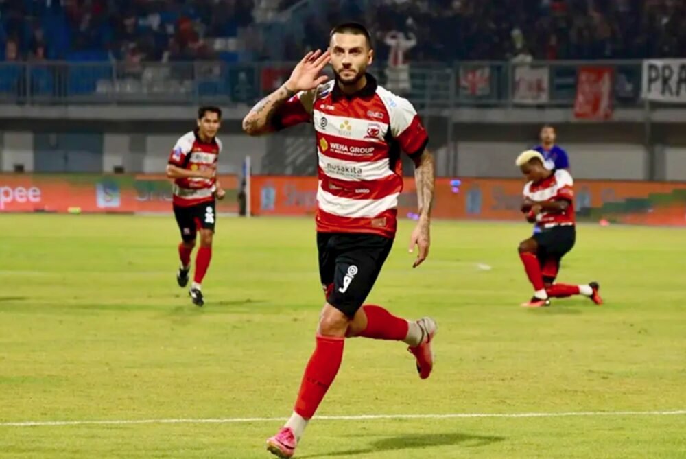 Cetak Gol di Menit ke-89, Madura United Tumbangkan Persib Bandung