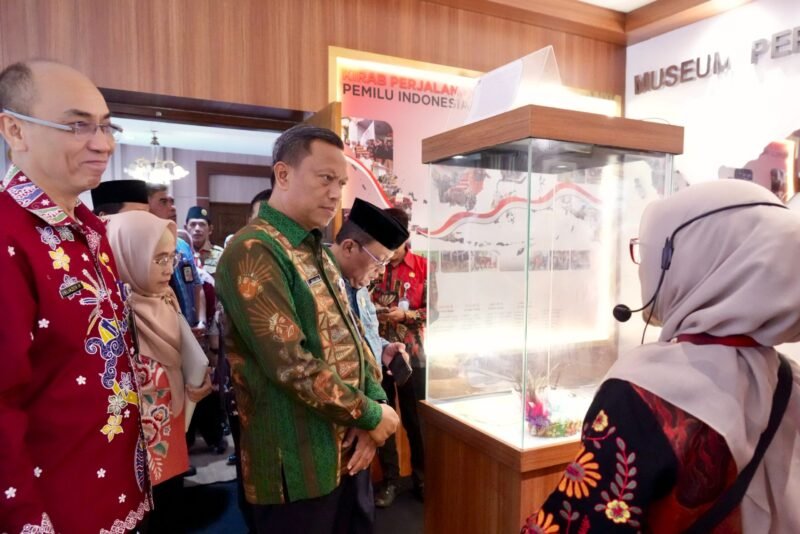 Munjirin Ajak 80 Pelajar Jakarta Timur Belajar Sejarah Pemilu di Museum