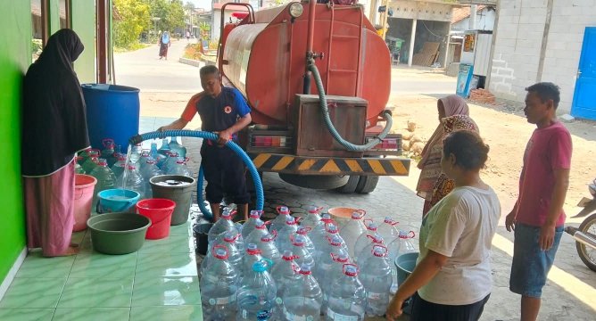 BPBD Demak Distribusikan 2,5 Juta Liter Air Bersih ke Sejumlah Wilayah