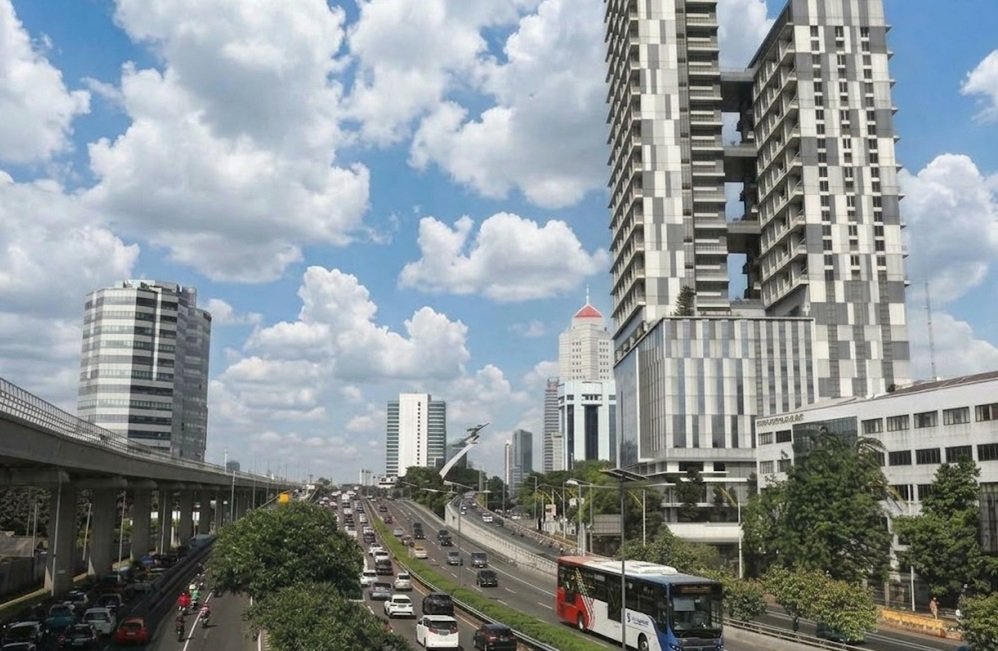 Cuaca Jakarta Hari Ini Cerah, Suhu di Jakarta Selatan Diprakirakan Capai 36 Derajat